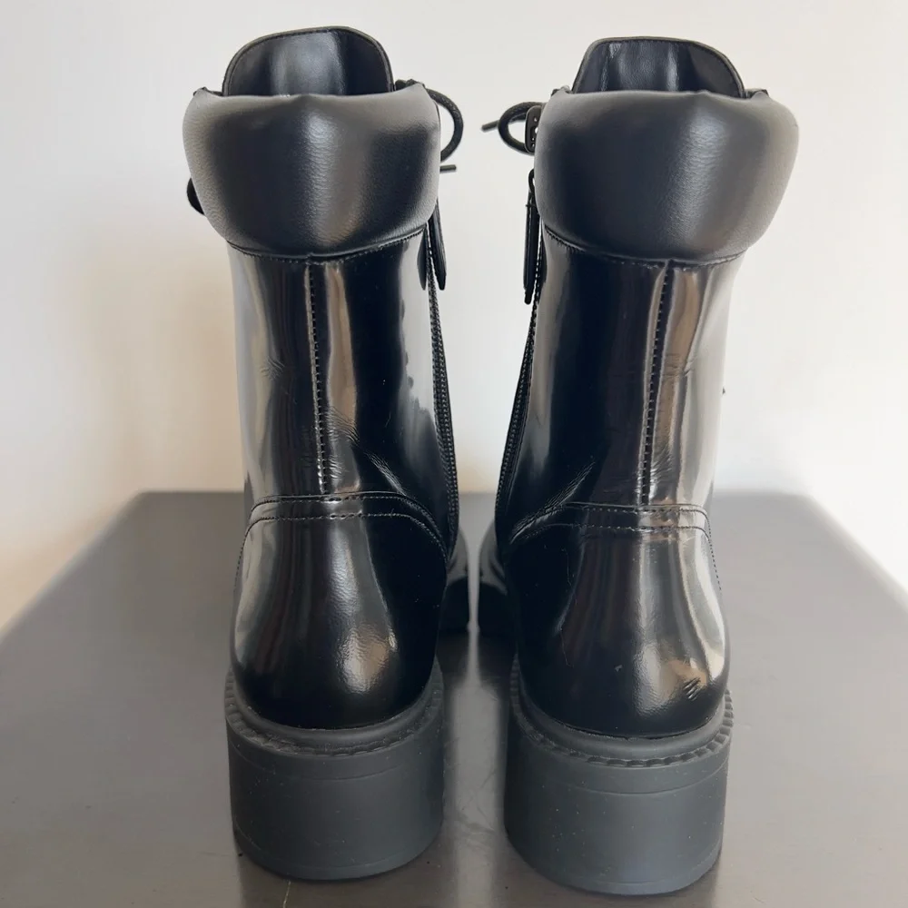 COACH Leighton Black High Shine Leather Ankle Boots size 6.5 NWOT - Picture 3 of 16